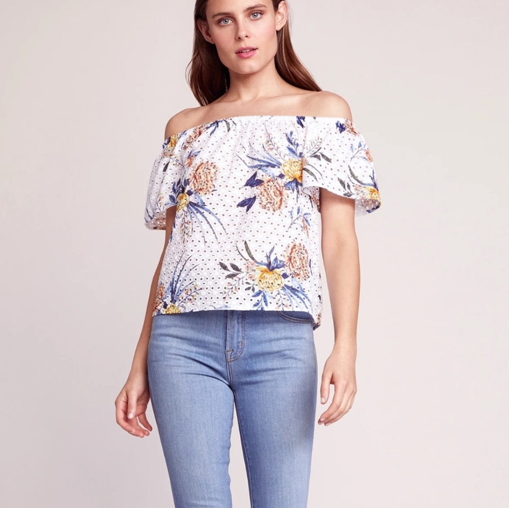 BB Dakota Sun's Out Eyelet Top